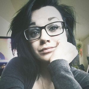 Meet your Posher, Holly